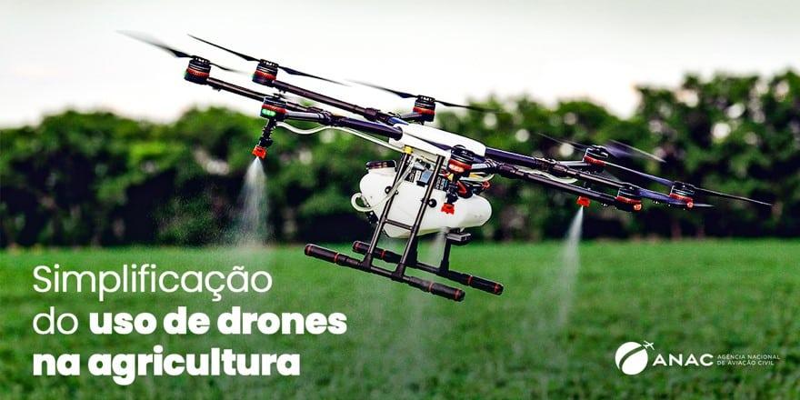 Drone sobrevoando plantação de soja para mapeamento aéreo