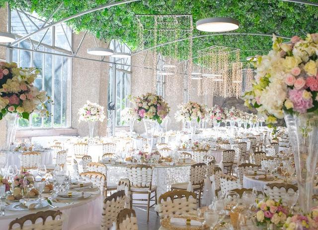 Foto da Estufa Túnel 6x3 PlastBrasil em uso na horta