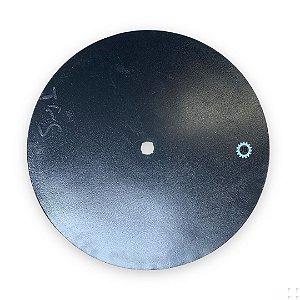 Grade aradora 3 discos Tramontina em uso no campo