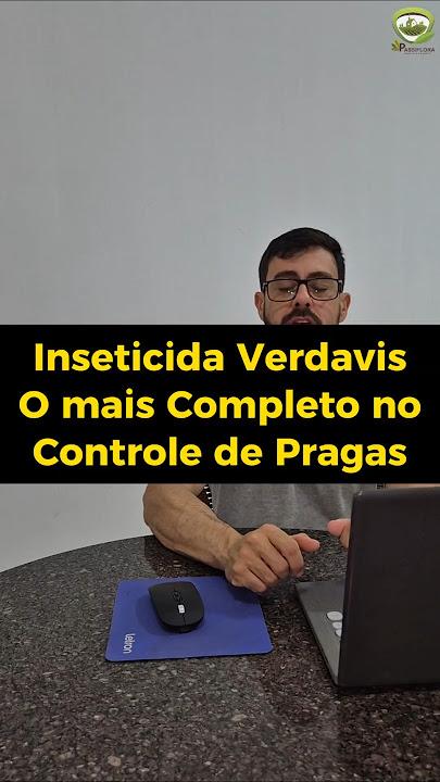 Inimigos naturais como vespas controlando lagartas em milho