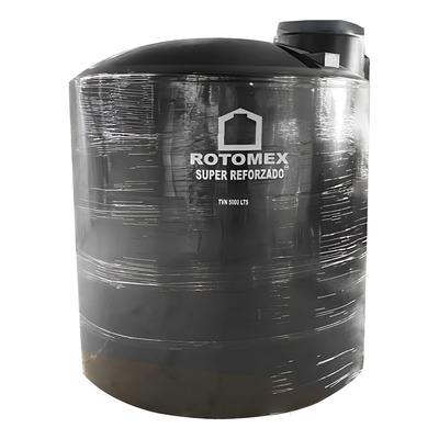 Tanque de polietileno 1000L Rotomix em uso rural