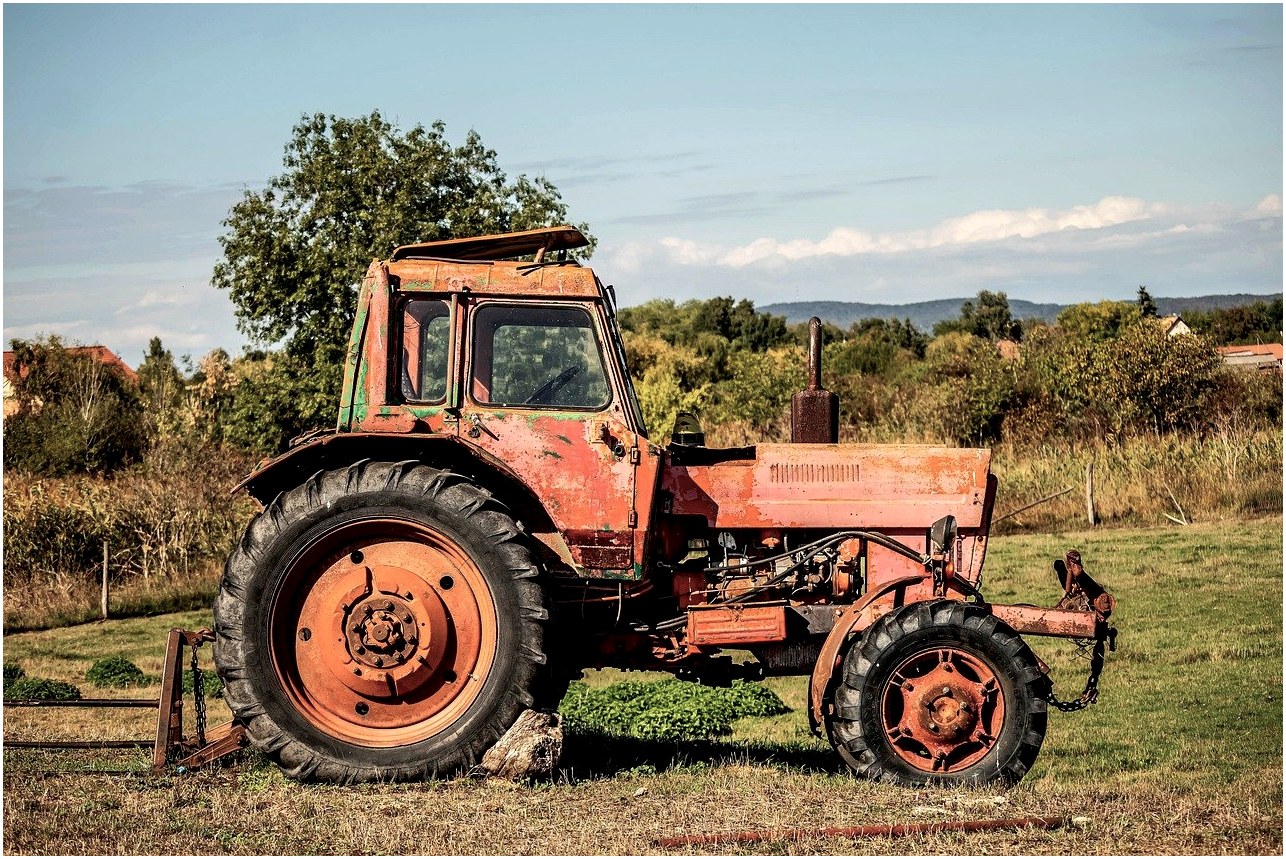 tractor, agriculture, laptop wallpaper, 4k wallpaper, mac wallpaper, 4k wallpaper 1920x1080, harvest, free background, beautiful wallpaper, cool backgrounds, full hd wallpaper, wallpaper 4k, windows wallpaper, hd wallpaper, wallpaper hd, tanya, old, antique, agricultural, machine, commercial vehicle, background, desktop backgrounds, free wallpaper, wallpaper
