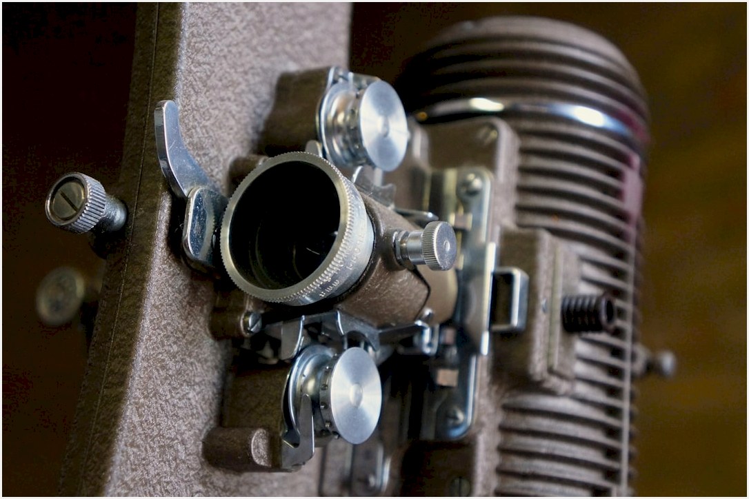 a close up view of a motorcycle engine