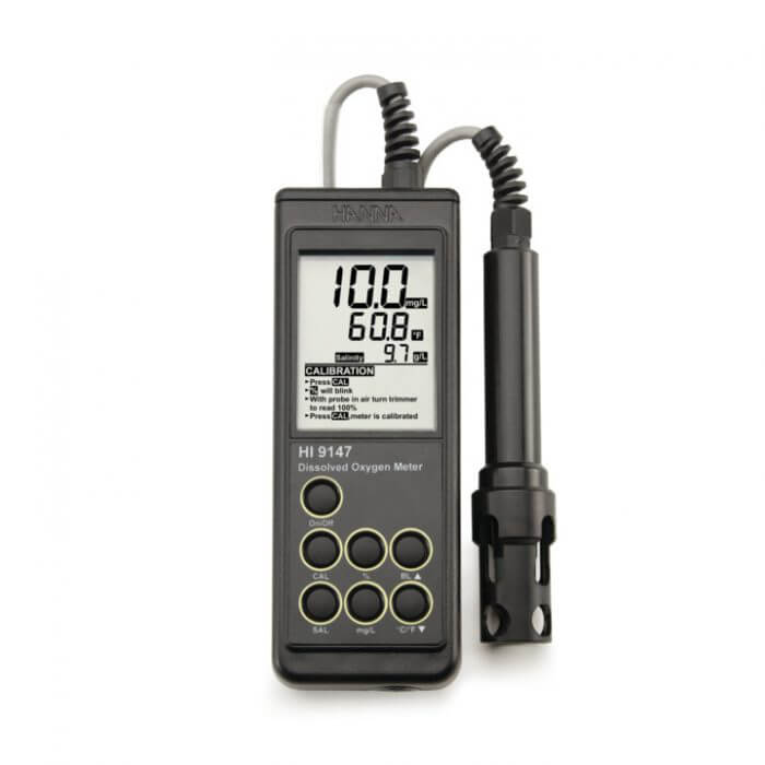 Medidor Hanna HI9147 ao lado da sonda de oxigênio dissolvido