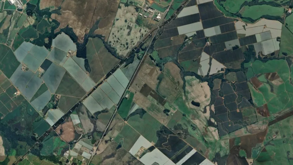 Imagem aérea de áreas agrícolas usadas no mapeamento de pomares com telas antigranizo
